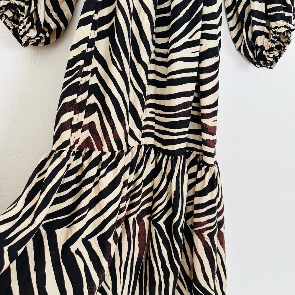 Banana Republic Zebra Animal Print 100% Silk Voluminous Lightweight Midi Dress - Picture 14 of 15